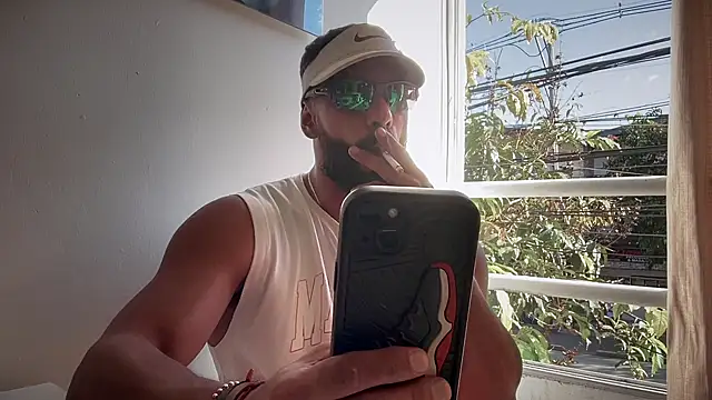 romeolovedark live sex cam