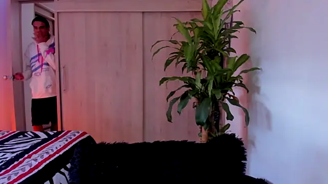 Damianwhite live sex cam