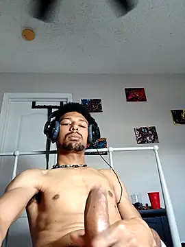 BigPrettyDick777 live sex cam