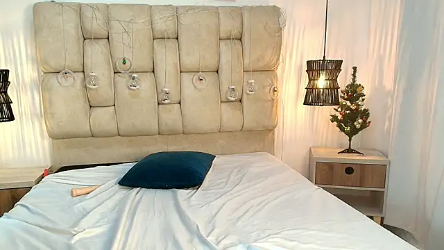 NatashaRoss_t's cam snapshot