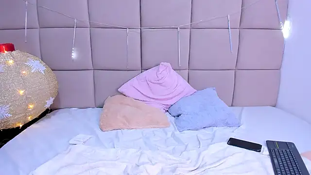 little_kris1's cam snapshot