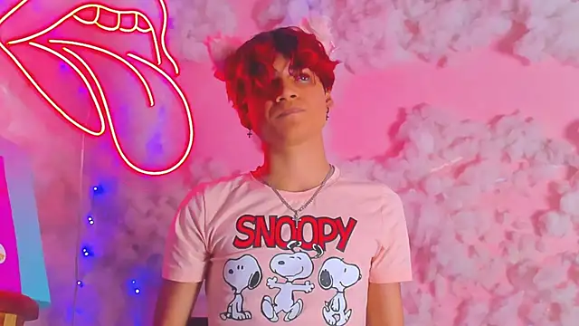 Leo_Glow's cam snapshot