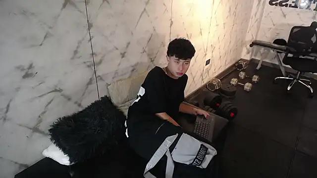 Noah_dupont_'s cam snapshot