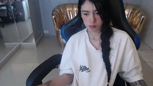 honey_torres_sub's cam snapshot