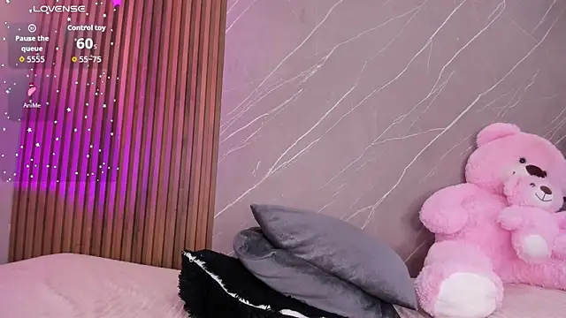 ariana_jhonson1's cam snapshot