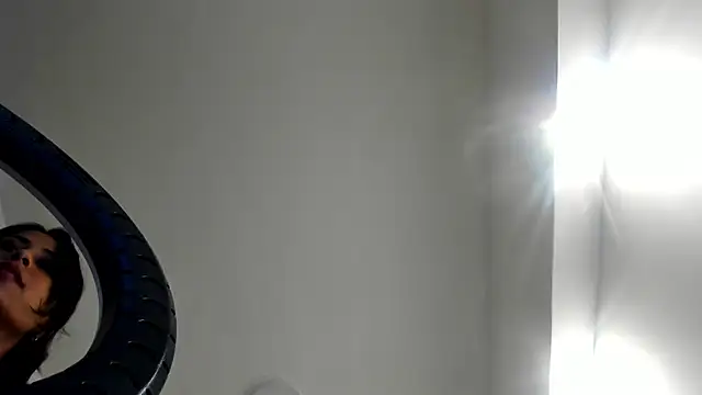 Thais_kim's cam snapshot