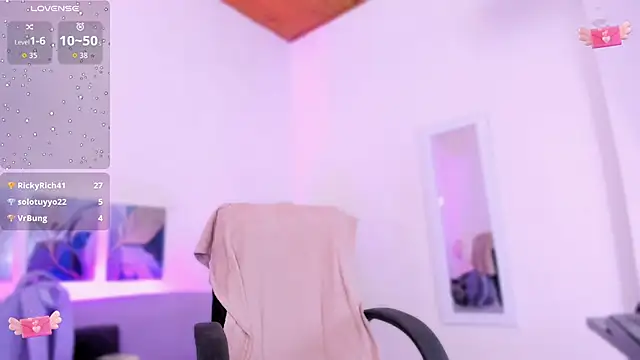 Allyson_aisha's cam snapshot