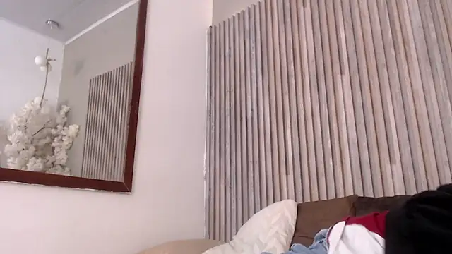 SmoothAlpha_'s cam snapshot