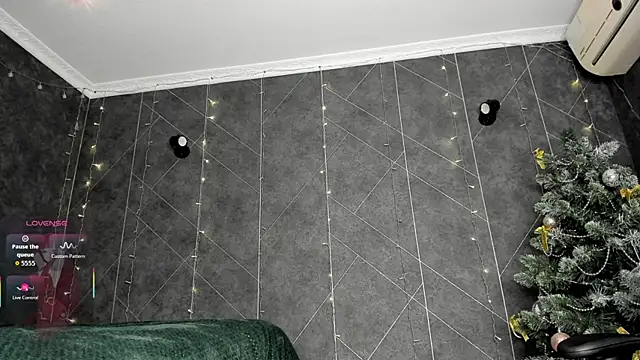 Red_FoxGirl's cam snapshot