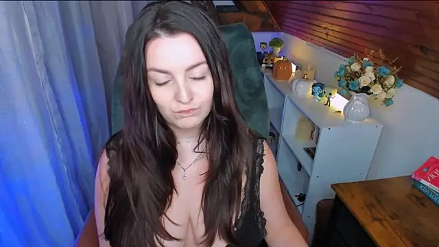 ErinMarshall's cam snapshot