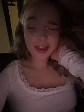 -teenytiny- live sex cam