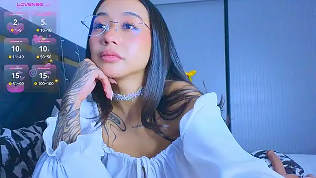 Mia_Tin's cam snapshot