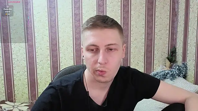 darienlarge live sex cam