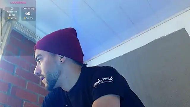 Leandro_valenzuela live sex cam