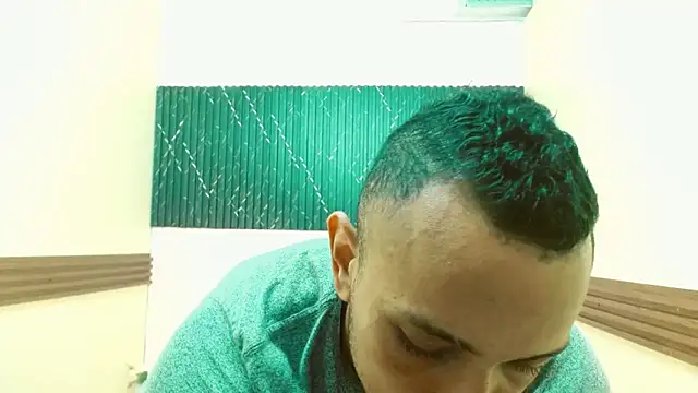 Thiago_Summers live sex cam