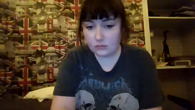 Lynylou live sex cam