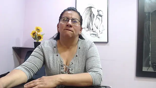 Miss_Lady_45's cam snapshot