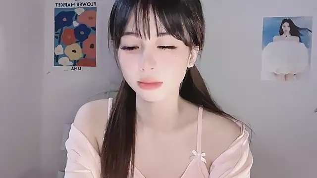 -Hottie's cam snapshot