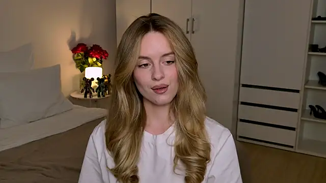 RozzitaBedberry's cam snapshot