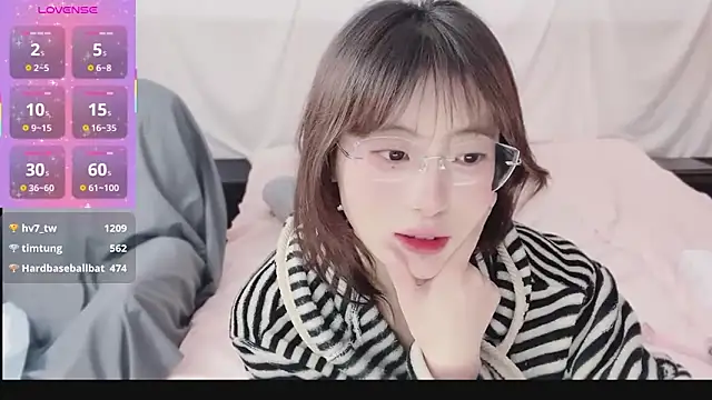 yuanbao_a's cam snapshot