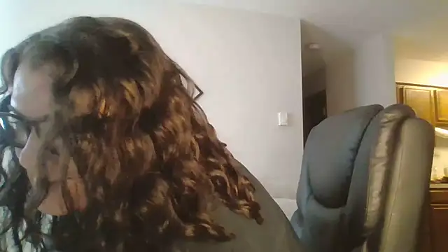 _CumSeeV_'s cam snapshot