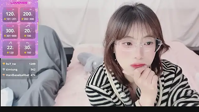 yuanbao_a's cam snapshot