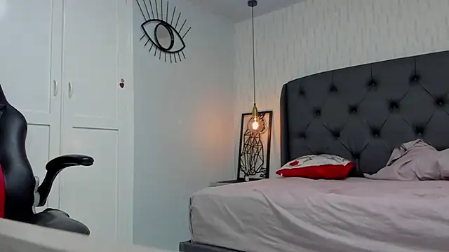 JULIETABONET's cam snapshot