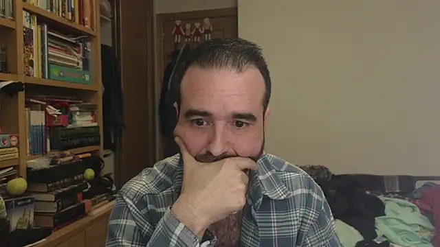 curiosillo83 live sex cam