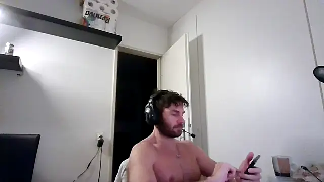 alpha-hunk live sex cam