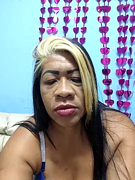 Tocameamor live sex cam