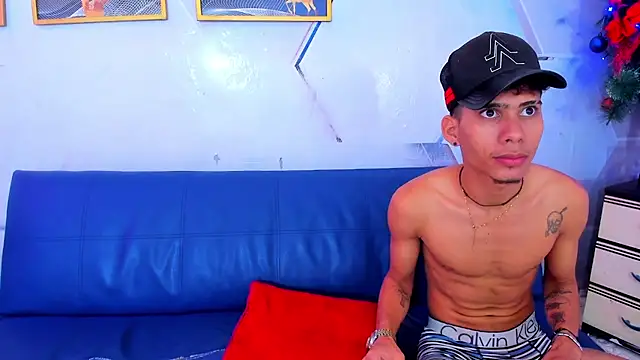 Alex_jeins_at live sex cam