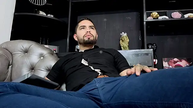 matteosantos live sex cam