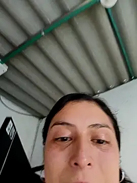 the-queen-of-money's cam snapshot