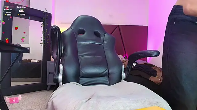 Lucass_love live sex cam