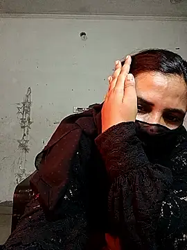 HotAishaa live sex cam