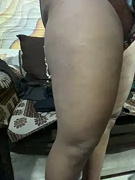 Meera_xxx live sex cam