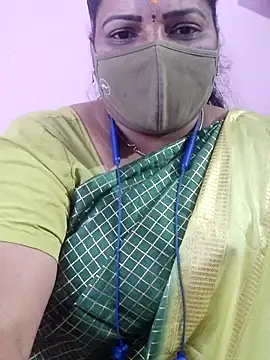 lathikaqueentamil live sex cam