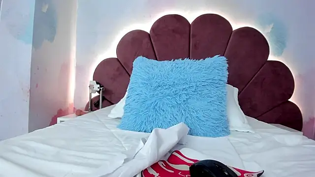 Carohorny4u live sex cam