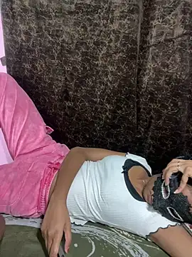 leenaboy@xh live sex cam