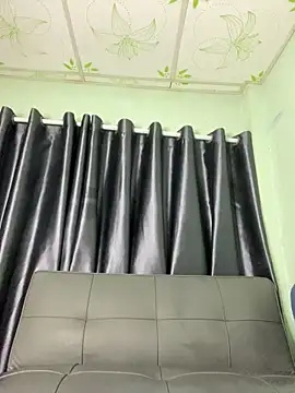 Ly_Chuppy live sex cam