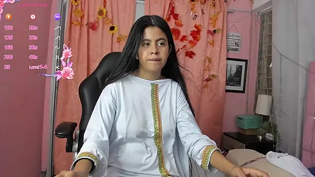 NaylaAbadi live sex cam