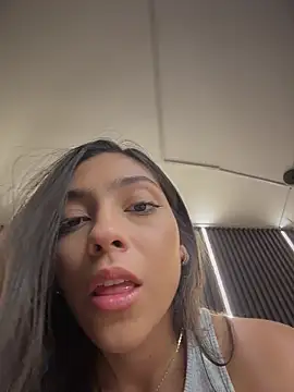 Ema_azel live sex cam