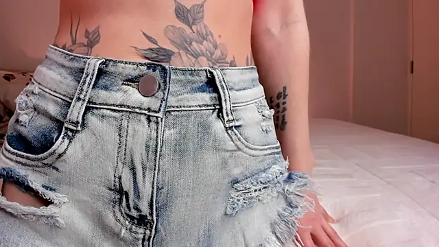 Miya_Nika live sex cam