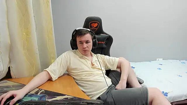 iliaskrislove live sex cam