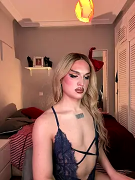 Crystal_________ live sex cam