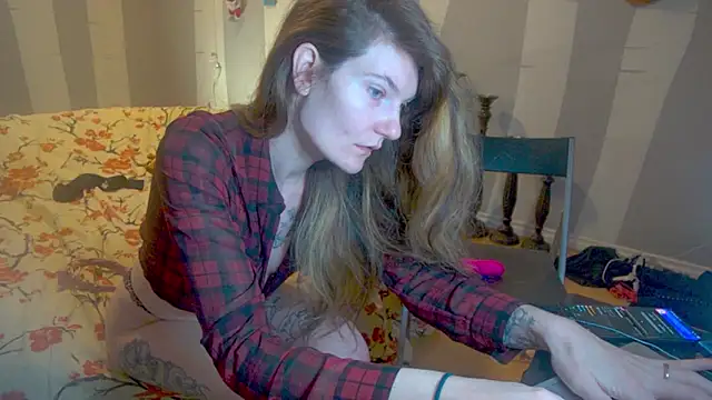 YourFavCanadianMILF live sex cam