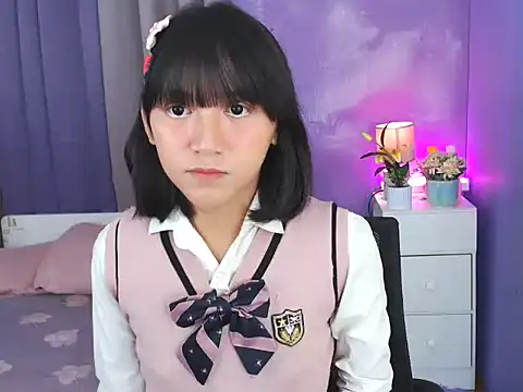 urlovelyfreya live sex cam