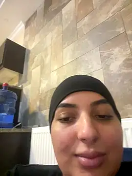 BustyAllyy live sex cam