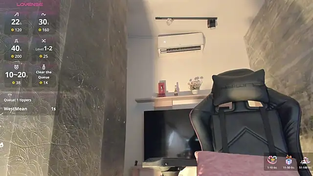 LunaBaker-1 live sex cam