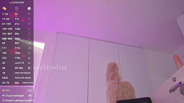 roselinedior live sex cam